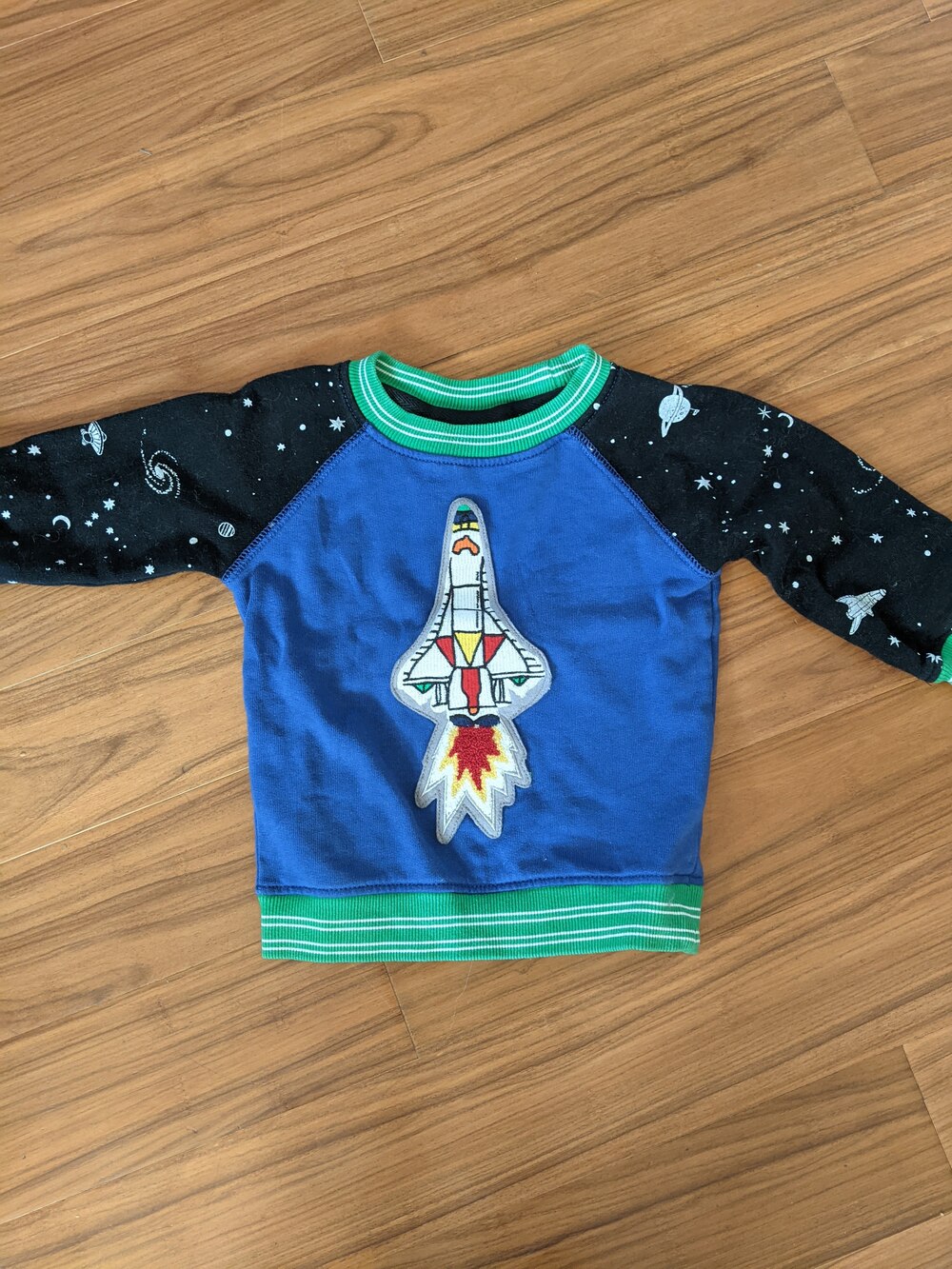 Hannah Andersson Rocket Sweatshirt
